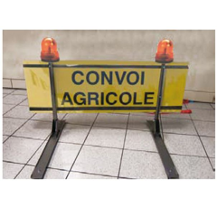 Support métallique pour fixer panneaux sur toit pour tracteur