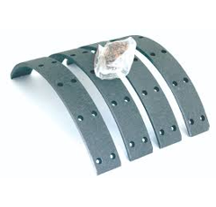 Jeu de garnitures de frein pour tracteur MASSEY FERGUSON 3106018M91 adaptable