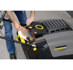 Balayeuse autotractée KM 75/40 W Bp Pack - KÄRCHER