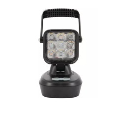 Phare LED carré magnétique sur batterie | TECHNI-POWER
