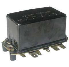 Régulateur pour tracteur FORD 81824174 adaptable