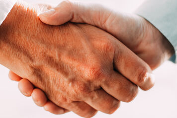 Deux jeunes ingénieurs créent un moyen d'optimiser les déplacements des agriculteurs