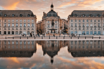Le miroir d'eau de Bordeaux réactivé