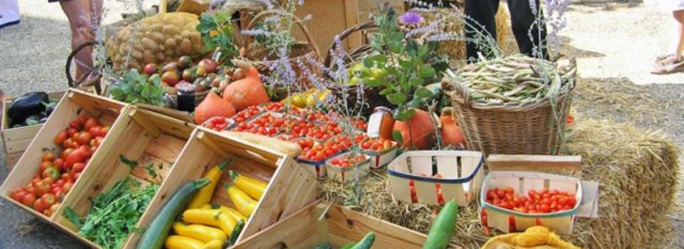 Un marché de producteurs organisé dans un lycée de la Manche