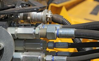 Huile HV 46 : le choix gagnant comme huile hydraulique