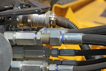 Tuyaux hydrauliques machine agricole