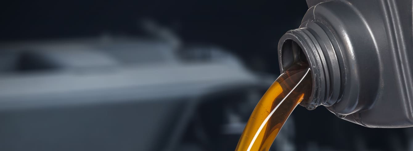 Huile moteur essence : Comment et pourquoi choisir son huile ? 