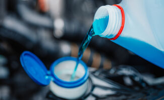 Où mettre le liquide de refroidissement : étapes et conseils pratiques