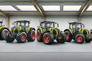 tracteur claas exposes dans un hangar