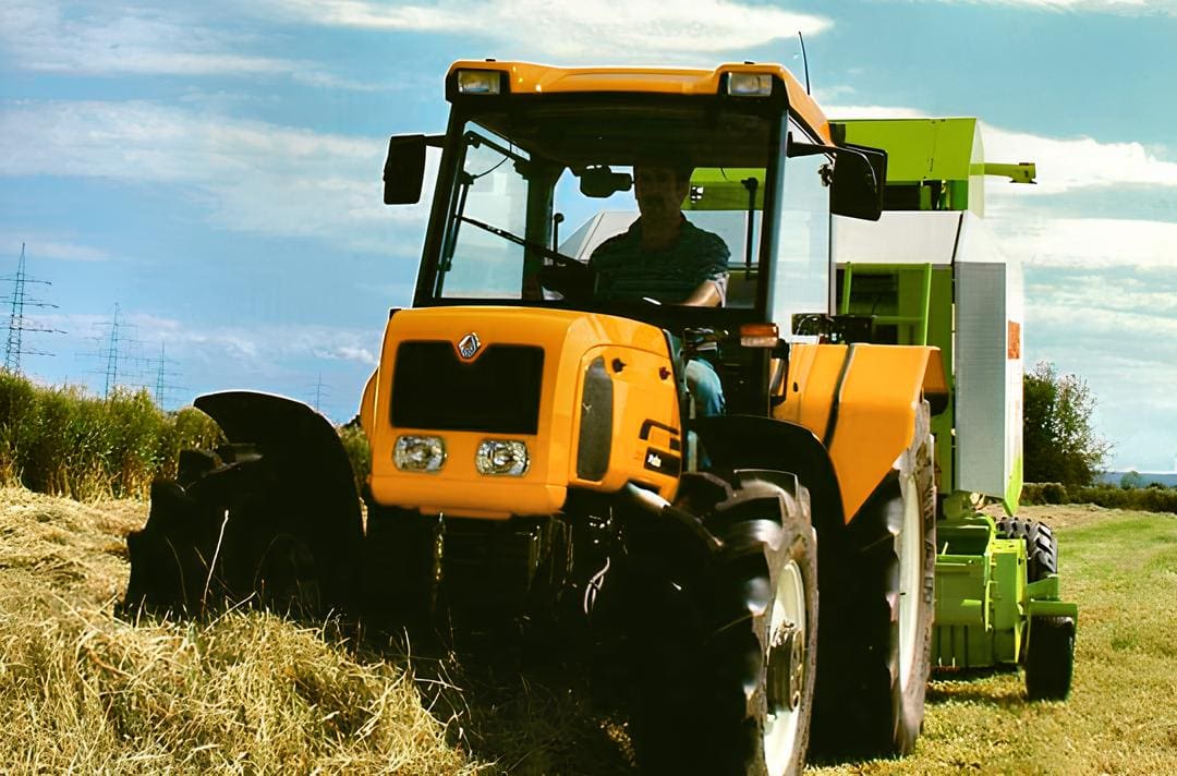 Tracteur renault pales