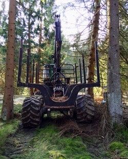 tracteur travail forestier