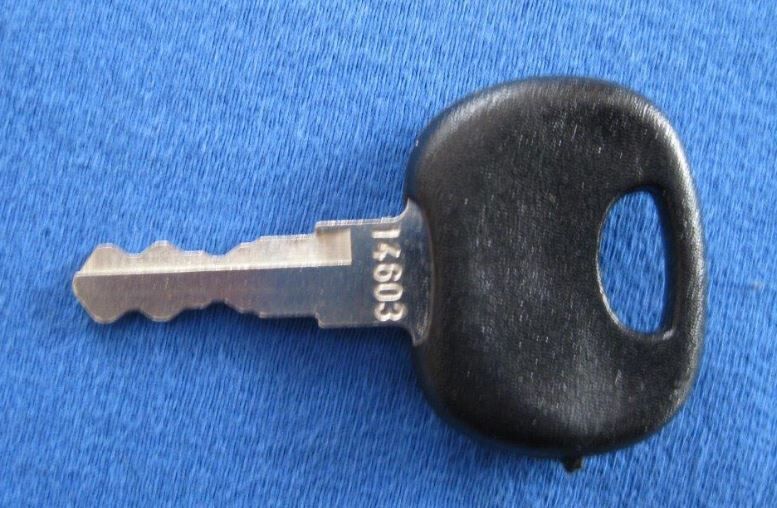 Zündschlüssel Schlüssel für Fendt Traktor X830240110010 